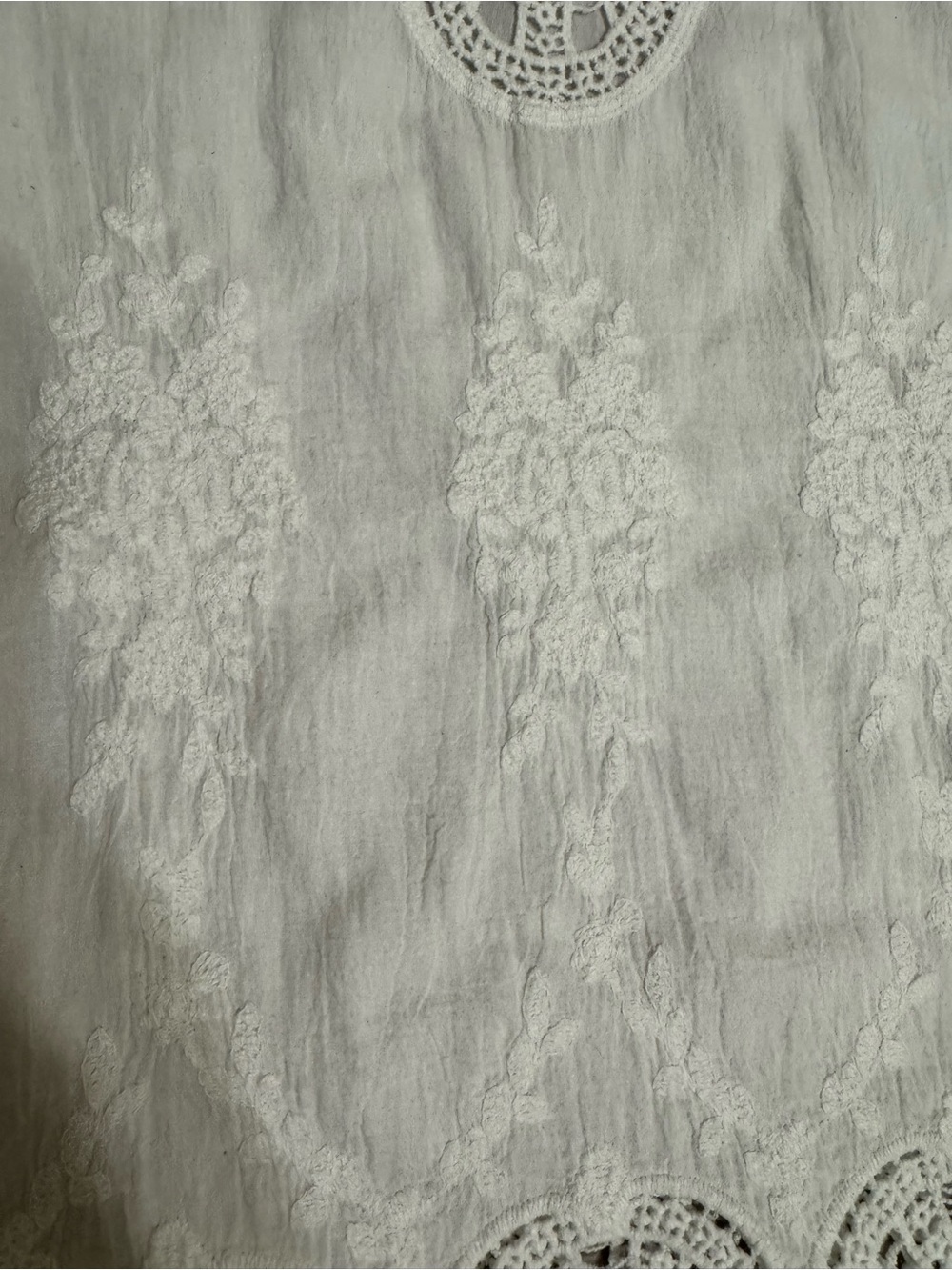 Adiva White Crochet Lace Tank Top - Picture 5 of 8